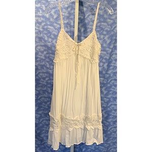New! Umgee white summer dress with lace, SZ Medium